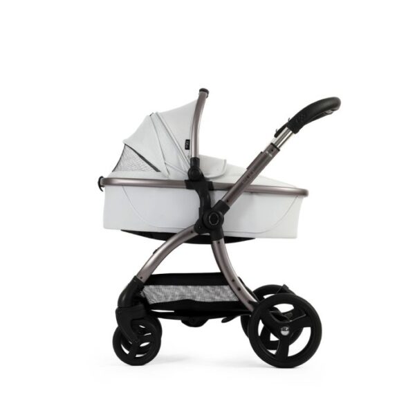 Egg 3 Bundle With Maci Cosi Cabrio Fix & Base - Image 4